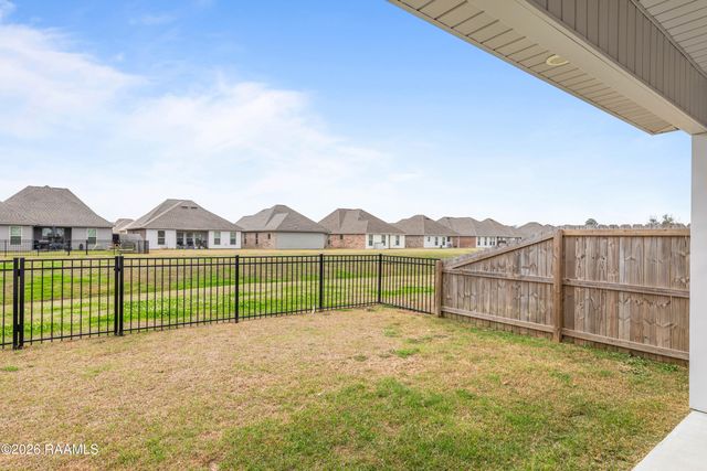 107 Ellsworth Lane, Duson, LA 70529