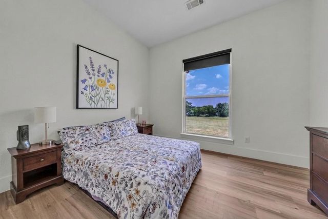 321 Pear Valley Lane, Burleson, TX 76028
