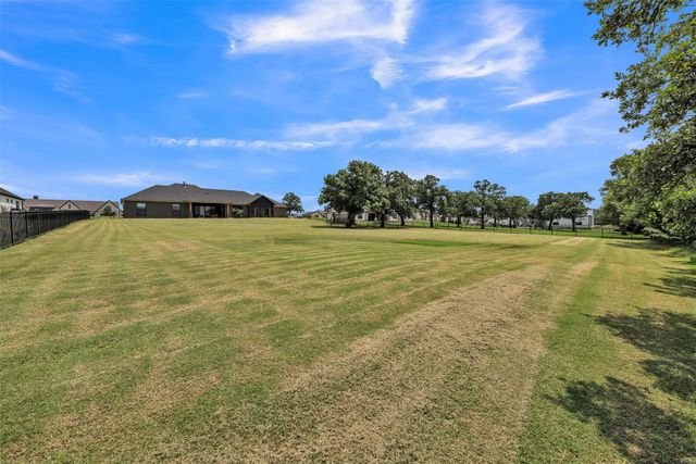 321 Pear Valley Lane, Burleson, TX 76028