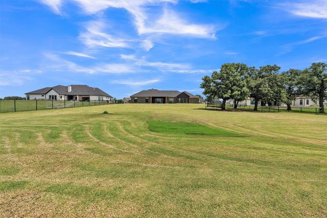 321 Pear Valley Lane, Burleson, TX 76028