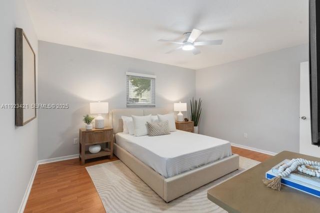 870 NE 35th St, Oakland Park, FL 33334