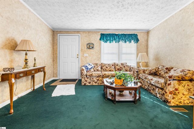 1754 Memorial Drive Extension, Greer, SC 29651