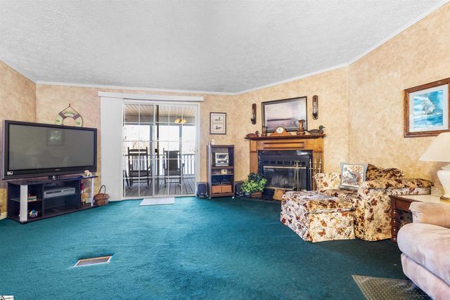 1754 Memorial Drive Extension, Greer, SC 29651