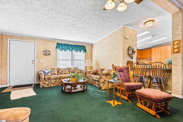 1754 Memorial Drive Extension, Greer, SC 29651