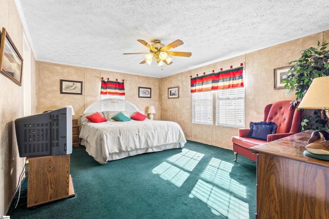 1754 Memorial Drive Extension, Greer, SC 29651