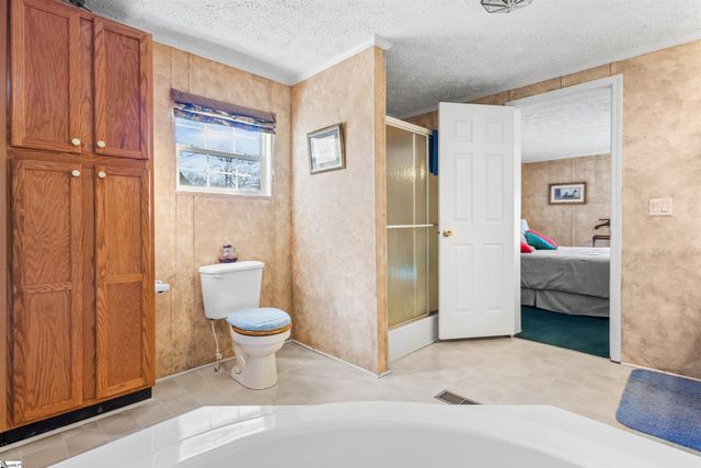 1754 Memorial Drive Extension, Greer, SC 29651