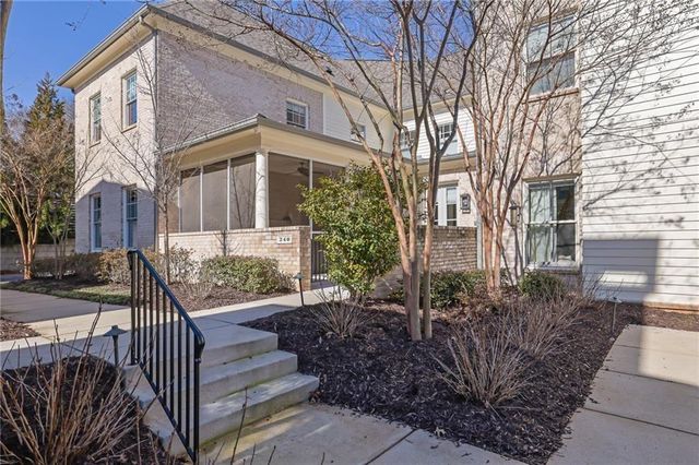 240 Clover Court, Roswell, GA 30075