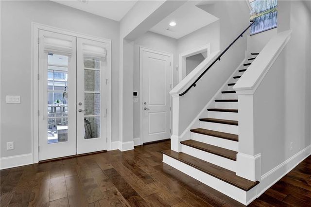 240 Clover Court, Roswell, GA 30075