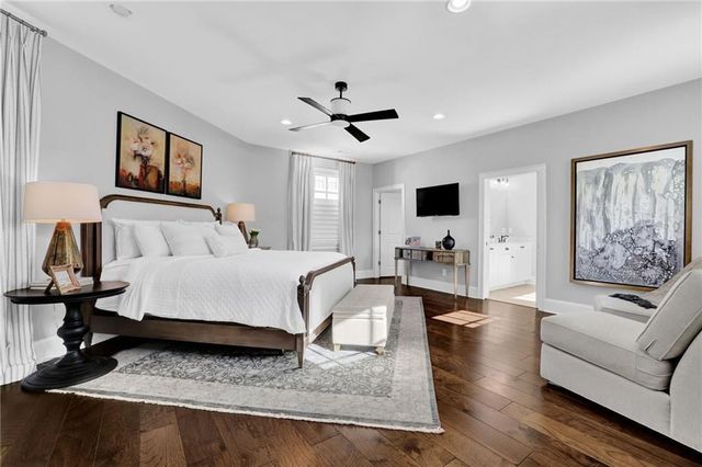 240 Clover Court, Roswell, GA 30075