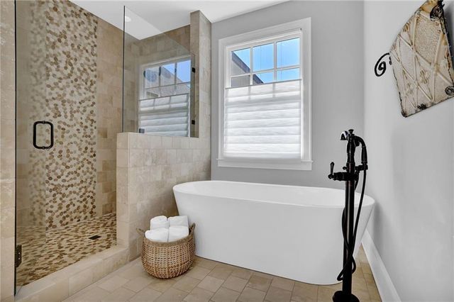 240 Clover Court, Roswell, GA 30075