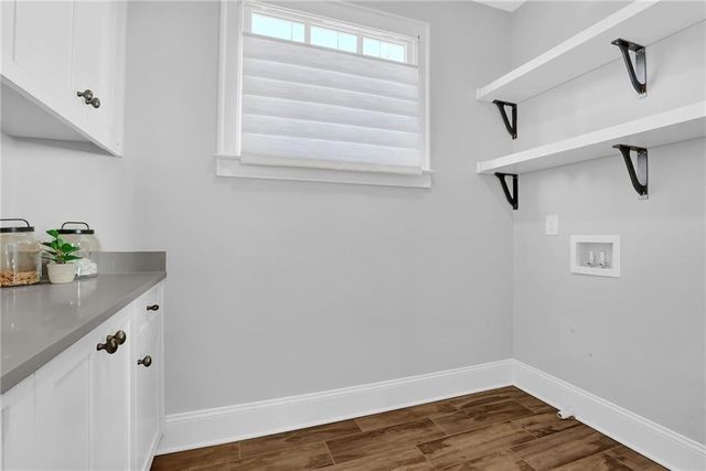 240 Clover Court, Roswell, GA 30075