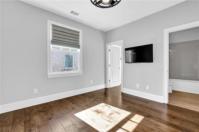 240 Clover Court, Roswell, GA 30075