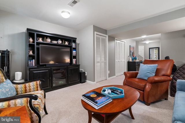 14201 UPPERRIDGE CT, Centreville, VA 20121