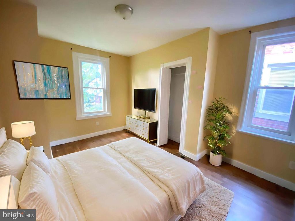 5549 WEBSTER ST, Philadelphia, PA 19143