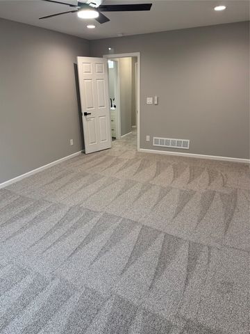 342 E Pleasant View Drive, Des Moines, IA 50315