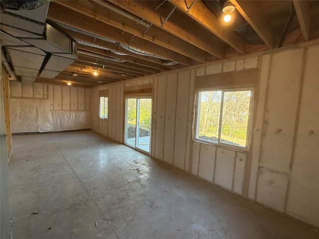 342 E Pleasant View Drive, Des Moines, IA 50315