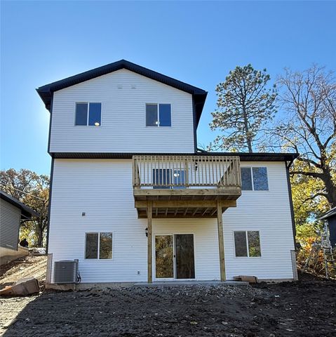 342 E Pleasant View Drive, Des Moines, IA 50315