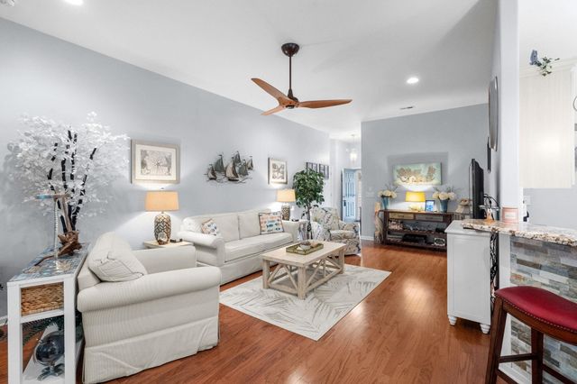 1608 Hack Ct., Surfside Beach, SC 29575