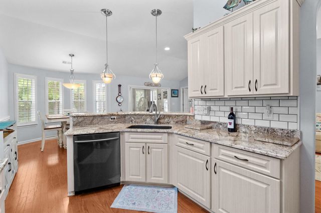 1608 Hack Ct., Surfside Beach, SC 29575