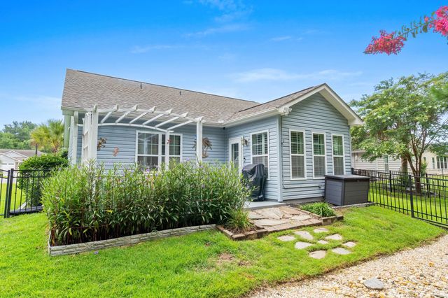 1608 Hack Ct., Surfside Beach, SC 29575