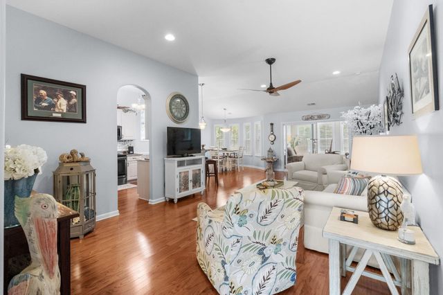 1608 Hack Ct., Surfside Beach, SC 29575