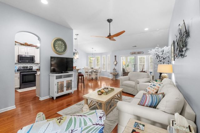 1608 Hack Ct., Surfside Beach, SC 29575