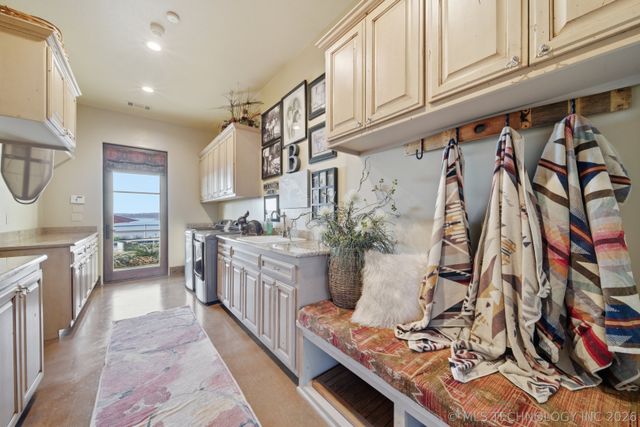 9639 Horizon Circle, Sperry, OK 74073