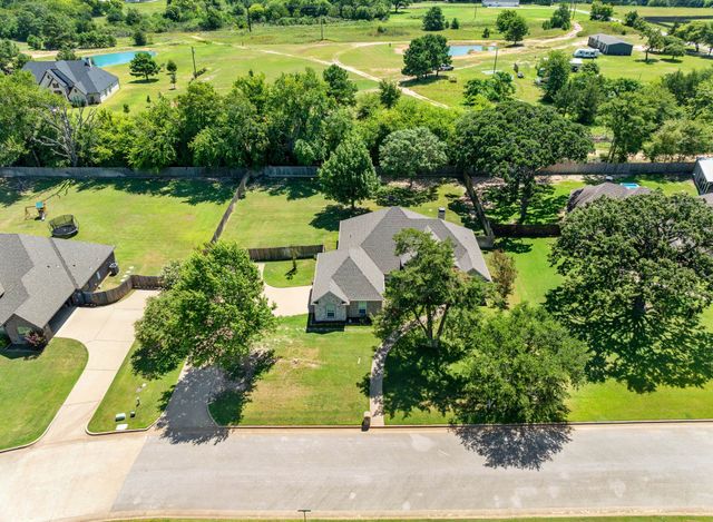 613 Kwando Ln, Bullard, TX 75757
