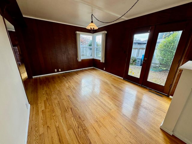 3657 H Street, Eureka, CA 95503