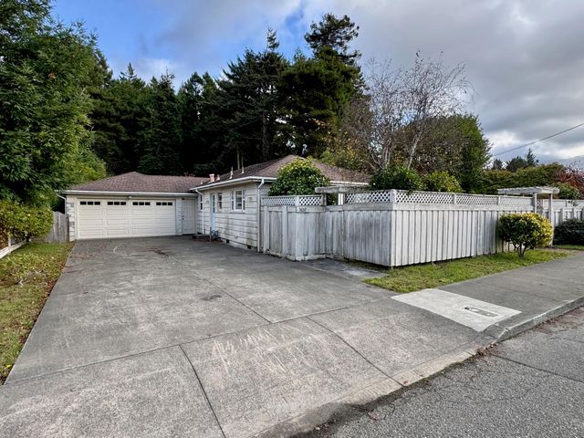 3657 H Street, Eureka, CA 95503