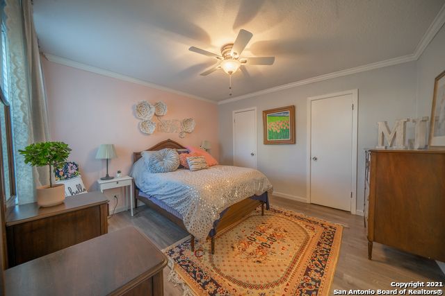 8110 SCOTTSHILL, San Antonio, TX 78209