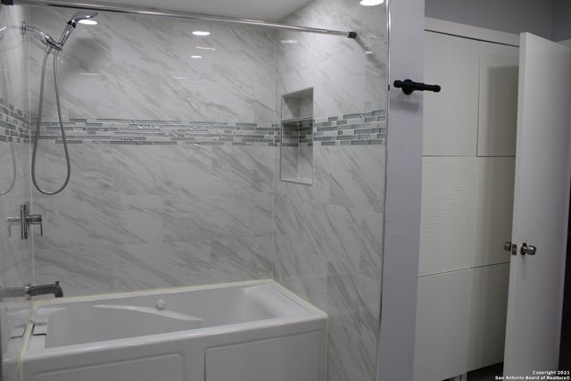8110 SCOTTSHILL, San Antonio, TX 78209