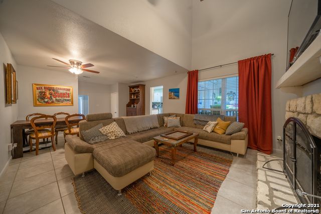 8110 SCOTTSHILL, San Antonio, TX 78209