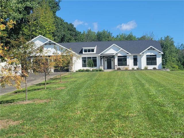 3R North Hayes Road, Lysander, NY 13027