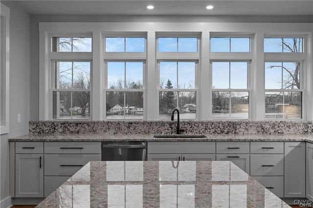 3R North Hayes Road, Lysander, NY 13027