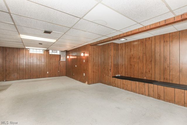 15305 Rockside Road, Maple Heights, OH 44137