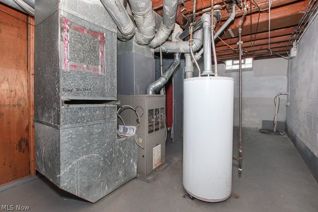 15305 Rockside Road, Maple Heights, OH 44137