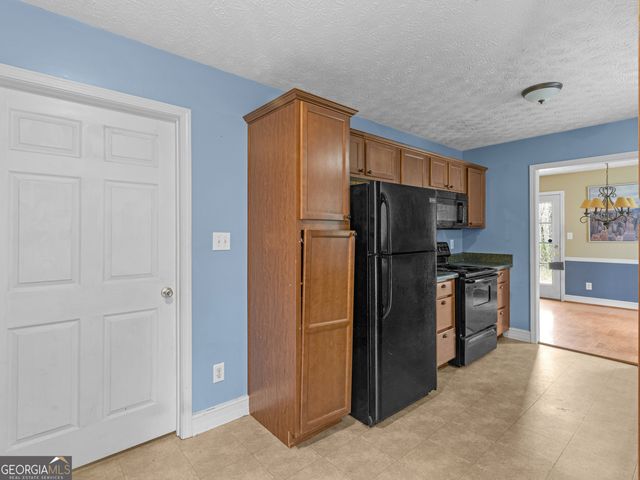 141 Royal Way, Mcdonough, GA 30252