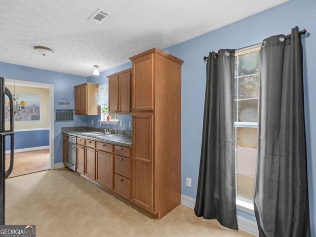 141 Royal Way, Mcdonough, GA 30252