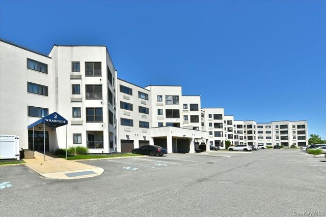 725 Miller Avenue 218, Freeport, NY 11520