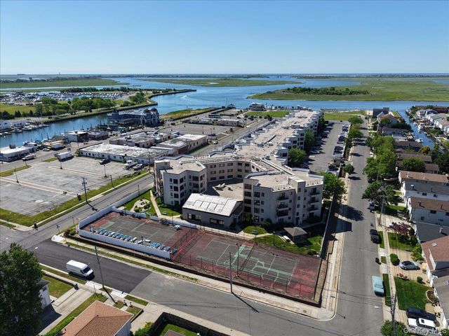 725 Miller Avenue 218, Freeport, NY 11520