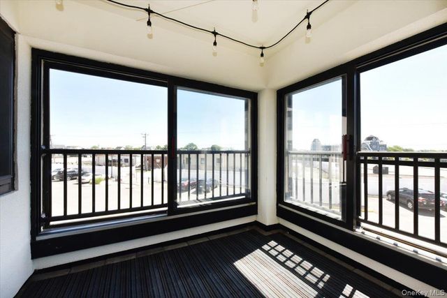 725 Miller Avenue 218, Freeport, NY 11520