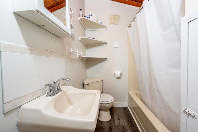 20 Hi-Ona Hill Road, Centerville, MA 02632