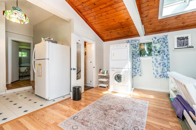 20 Hi-Ona Hill Road, Centerville, MA 02632