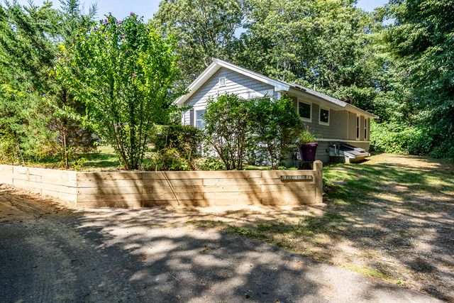 20 Hi-Ona Hill Road, Centerville, MA 02632