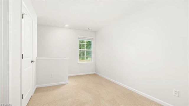 1602 Hamilton Hills Drive, Greensboro, NC 27406