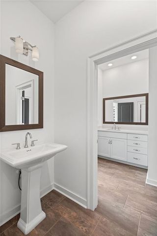 127 Devore Road 204, Alpharetta, GA 30009