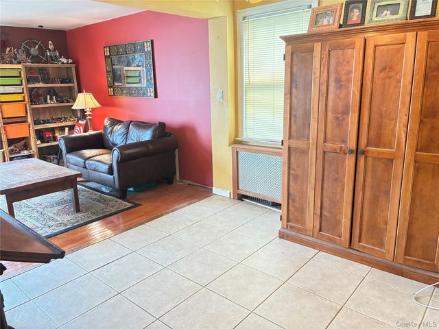 3 Chestnut Avenue, Floral Park, NY 11001