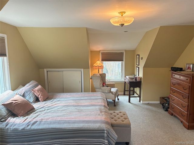 3 Chestnut Avenue, Floral Park, NY 11001