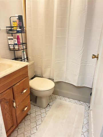 3 Chestnut Avenue, Floral Park, NY 11001